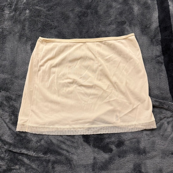 Vintage | women's medium cream half slip mini lingerie skirt with bow and lace - Picture 3 of 4
